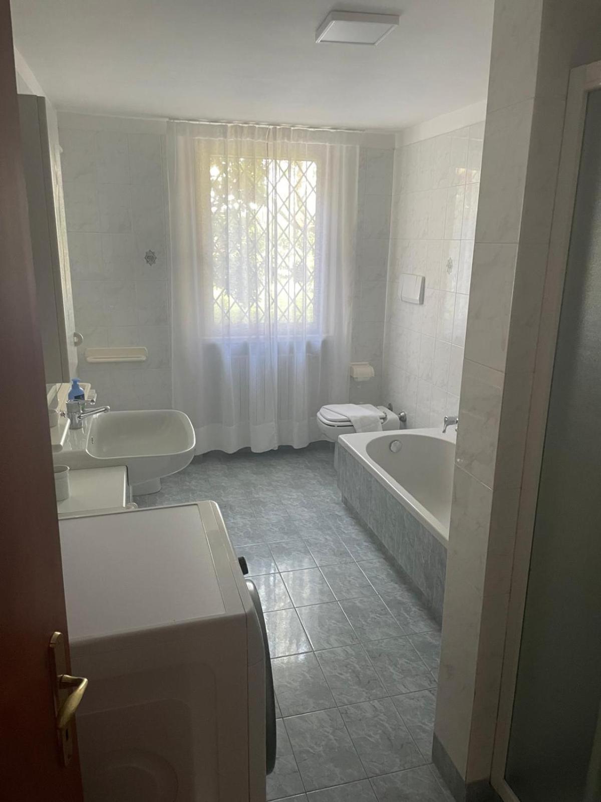 Villa Elena Appartamento In Villa Montinelle エクステリア 写真